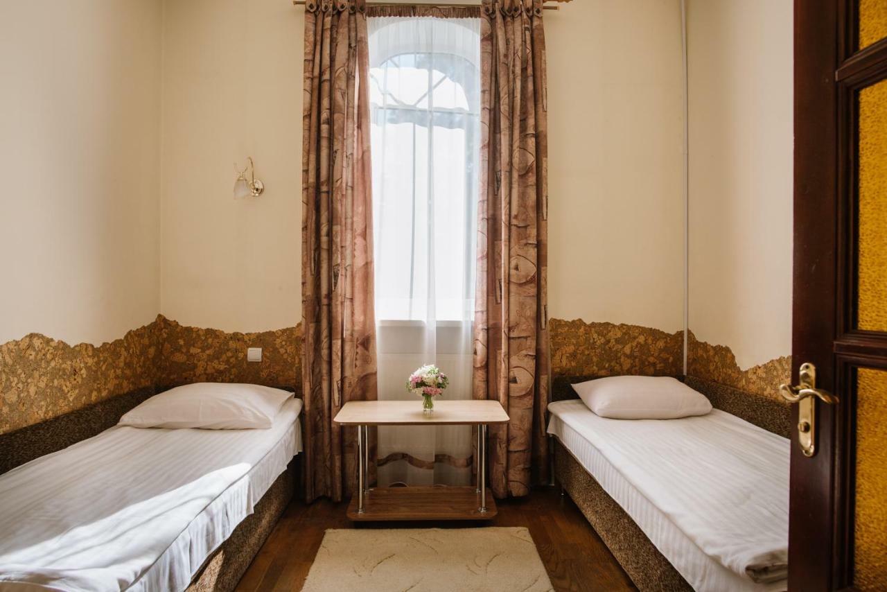 Villa Viktoriya Hotel Truskawiec Zewnętrze zdjęcie