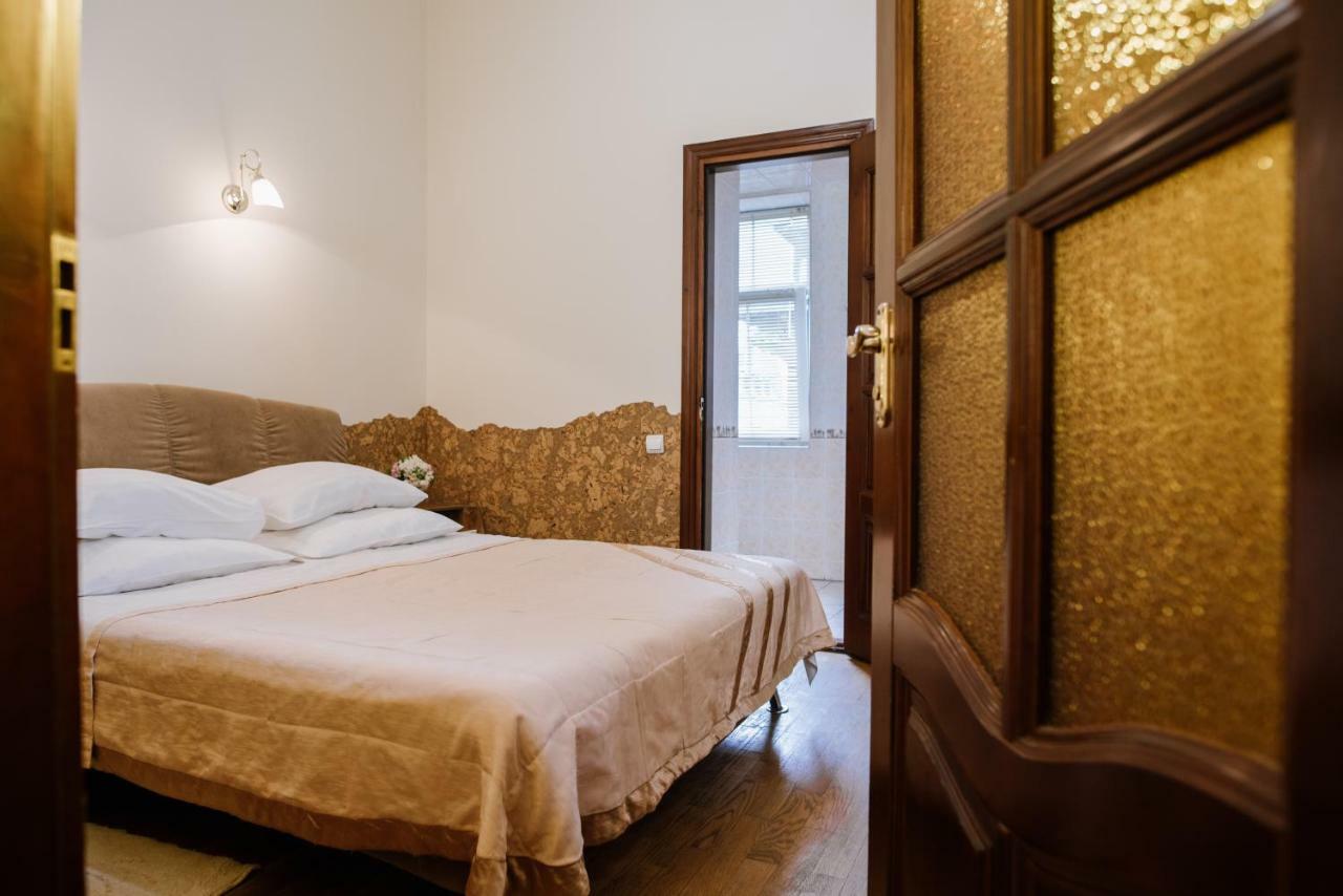 Villa Viktoriya Hotel Truskawiec Zewnętrze zdjęcie
