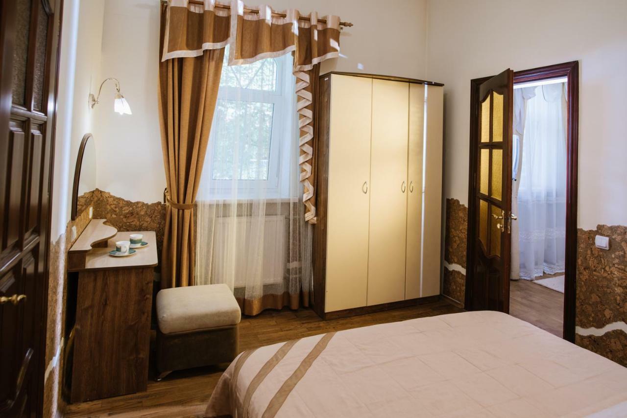 Villa Viktoriya Hotel Truskawiec Zewnętrze zdjęcie